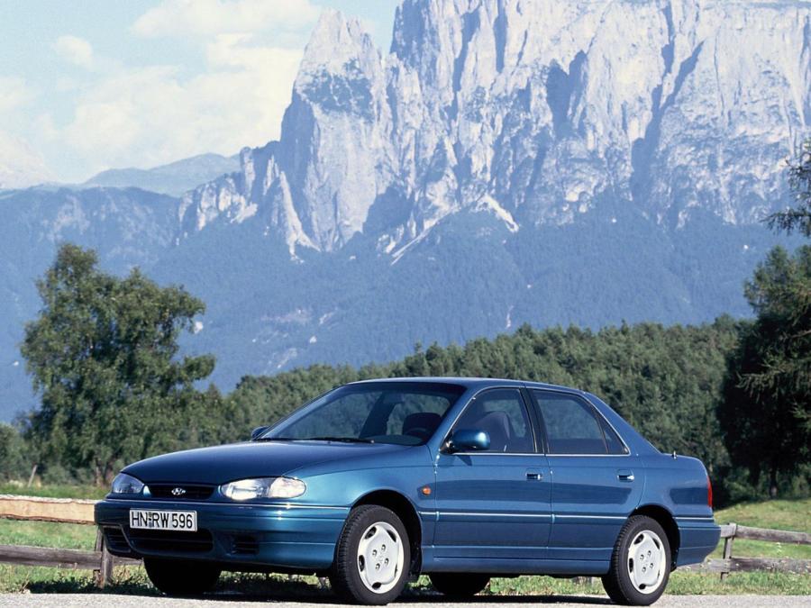 Hyundai Lantra '1993